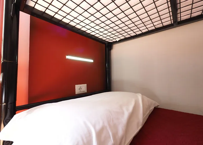 Hostel Alessandro Palace & Bar