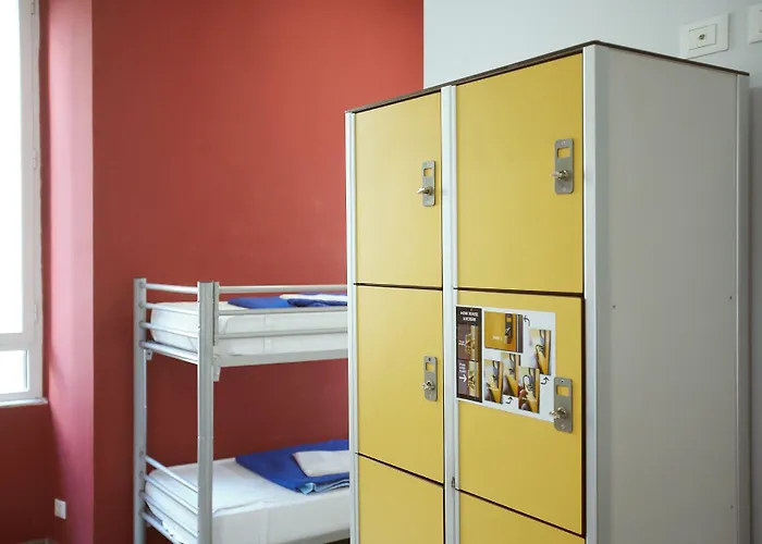 Alessandro Palace & Bar Hostel Roma