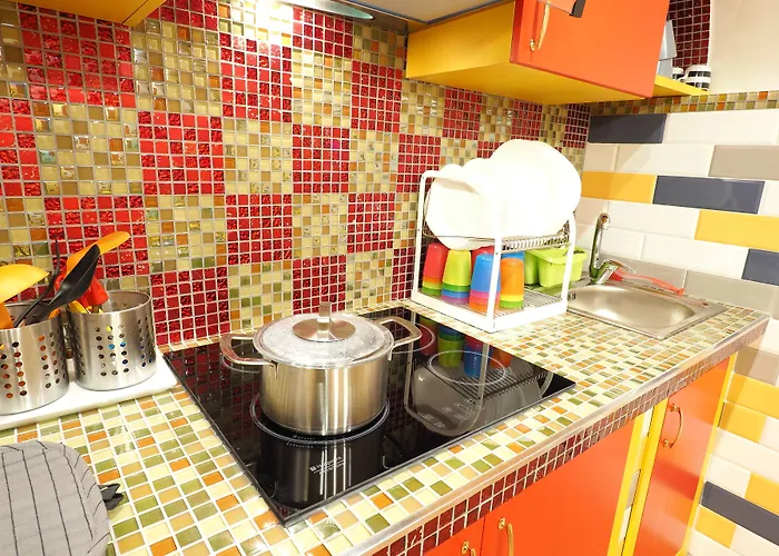 Alessandro Palace & Bar Hostel