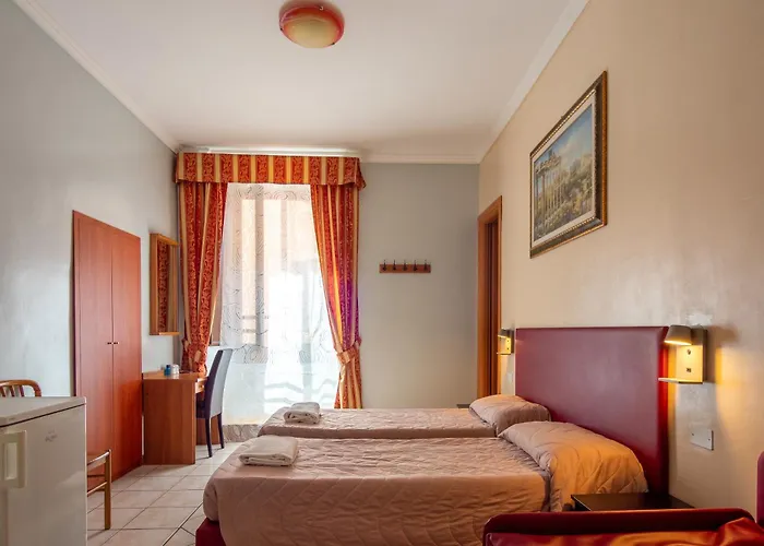 Alessandro Palace & Bar Hostel *